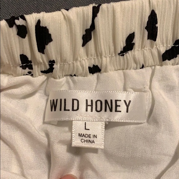 Wild Honey pleated skirt - Picture 2 of 2